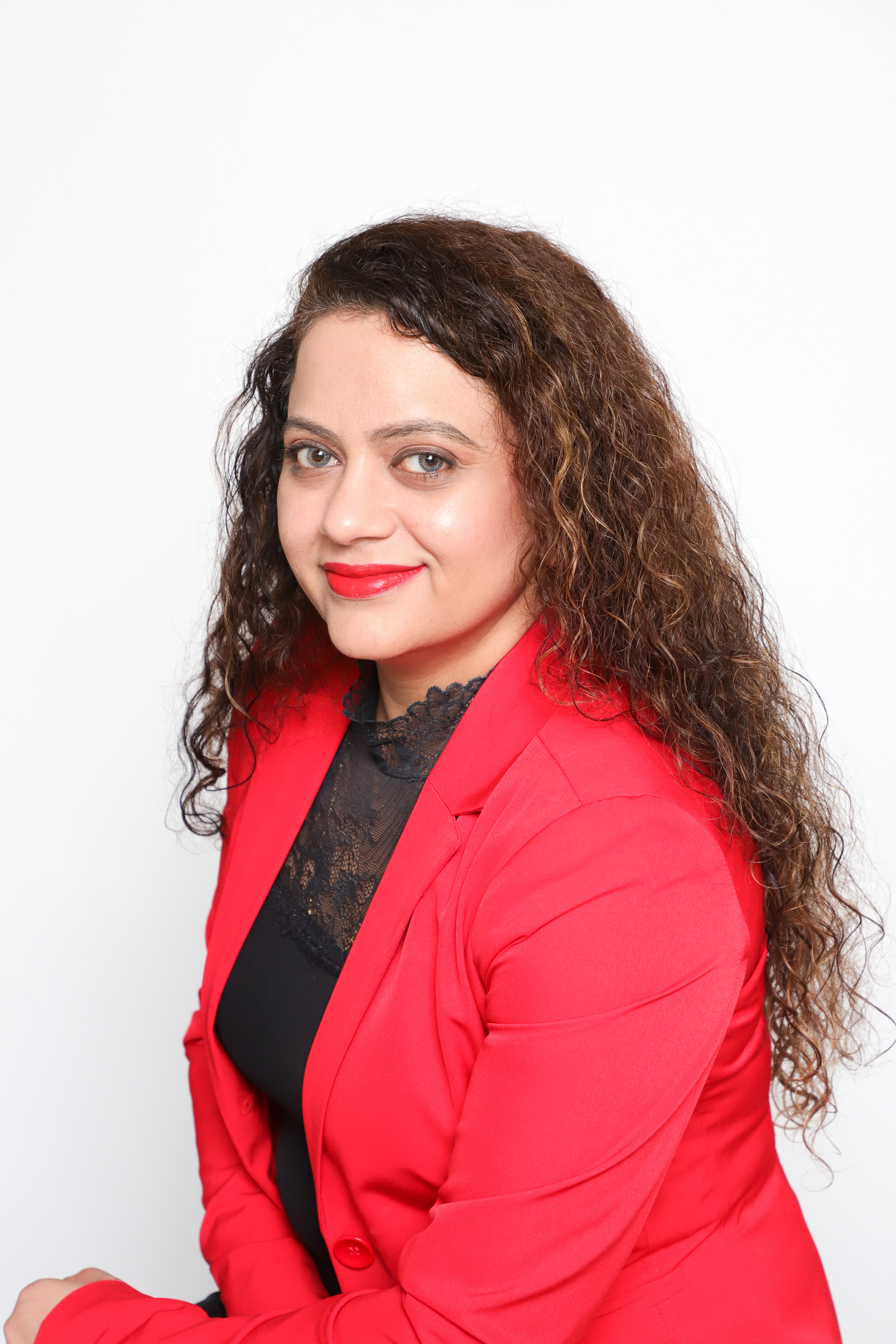 Anu Kabli — REALTOR®, IQI Global Real Estate